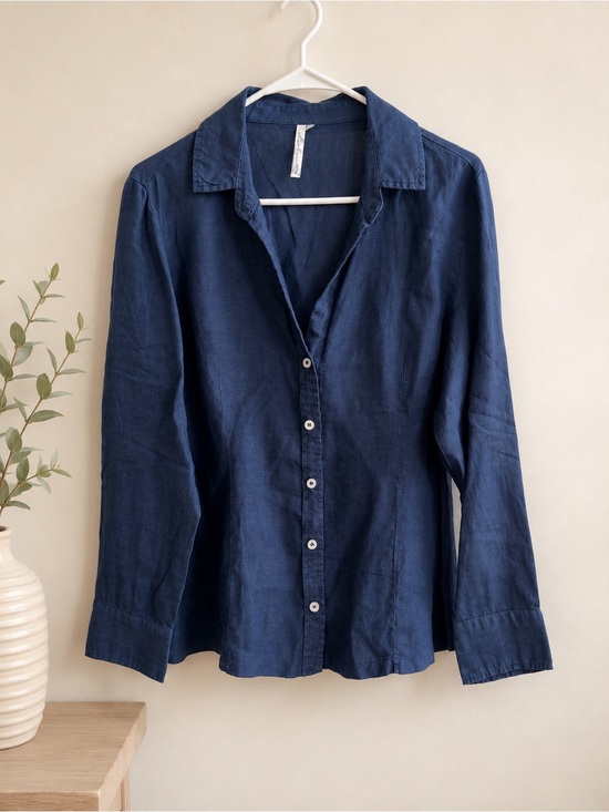 Lulu-B Tops - Lulu B Navy Linen Button-Up Shirt Medium